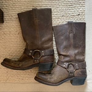 Frye Harness 12R